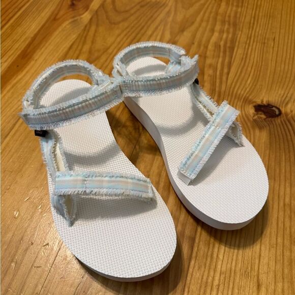 NWB Teva Women's Midform Universal Fray Frazier Light Multi 1118954 Women’s SZ 9 - Picture 10 of 12